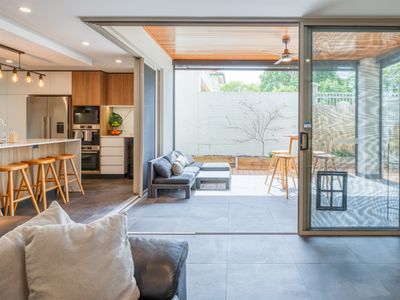 Family Friendly Como Delight!