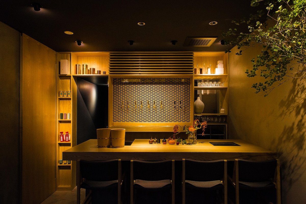 Tokyo-skytree /Narita, Haneda aireport /clean gallery image 2