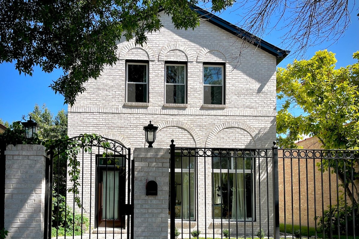 Lux LoganHouse w/garage, Sleeps 12, & rooftop deck gallery image 4