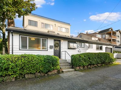 Prime Stay Minutes to UVillage/HuskyStadium/UW