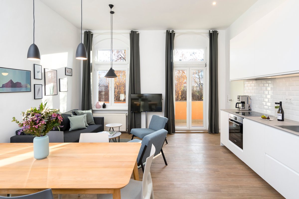 150qm Apartment mit 3 Badezimmer und Balkon