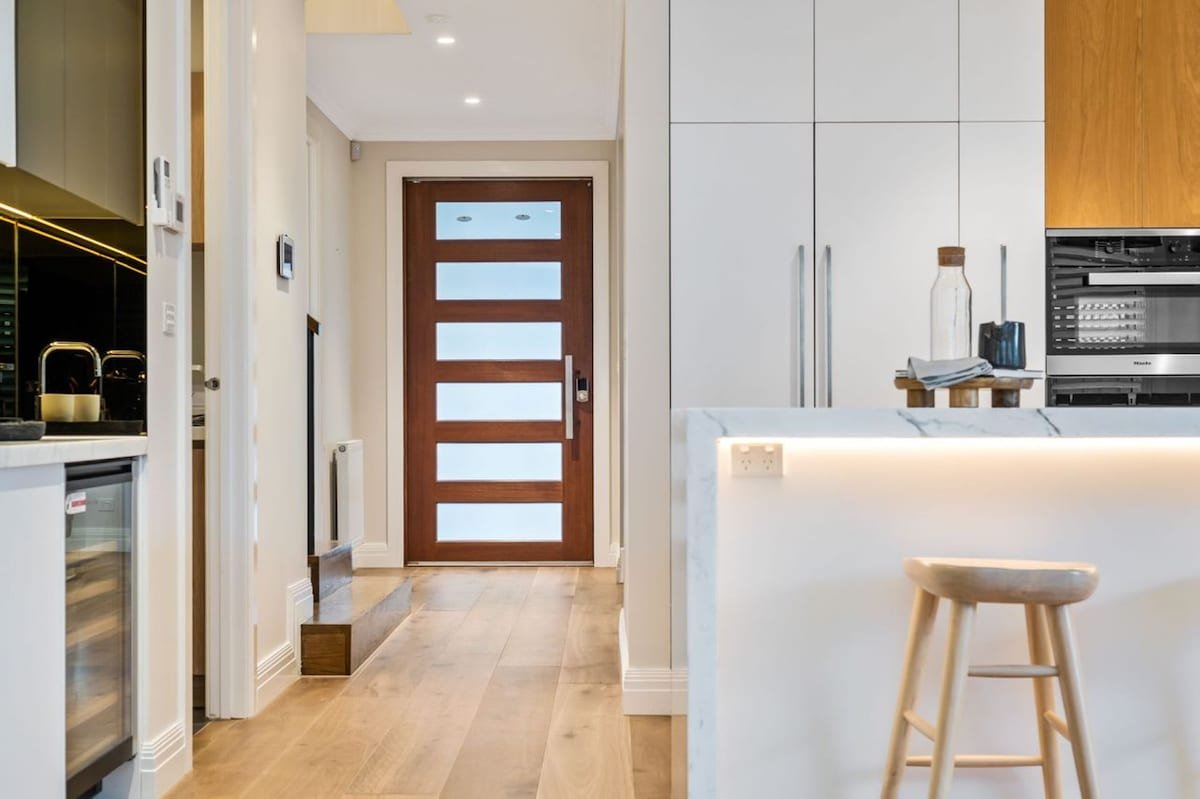 Luxe Parkside Hampton Home gallery image 4