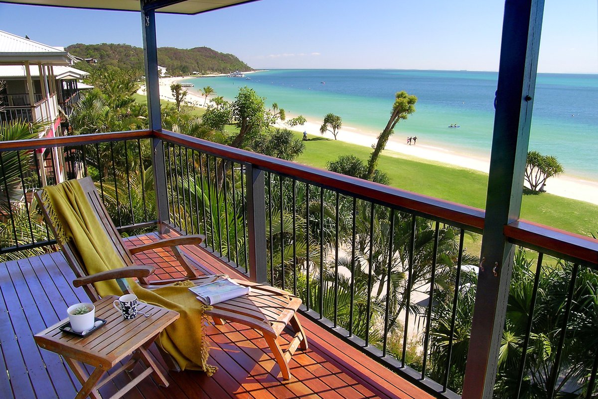 Beautiful family beachfront island home