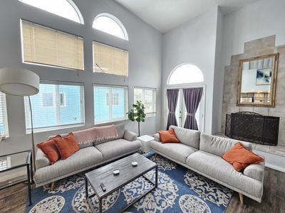 4 Bed 4Bath MDR/Venice Beach Penthouse A+ Location