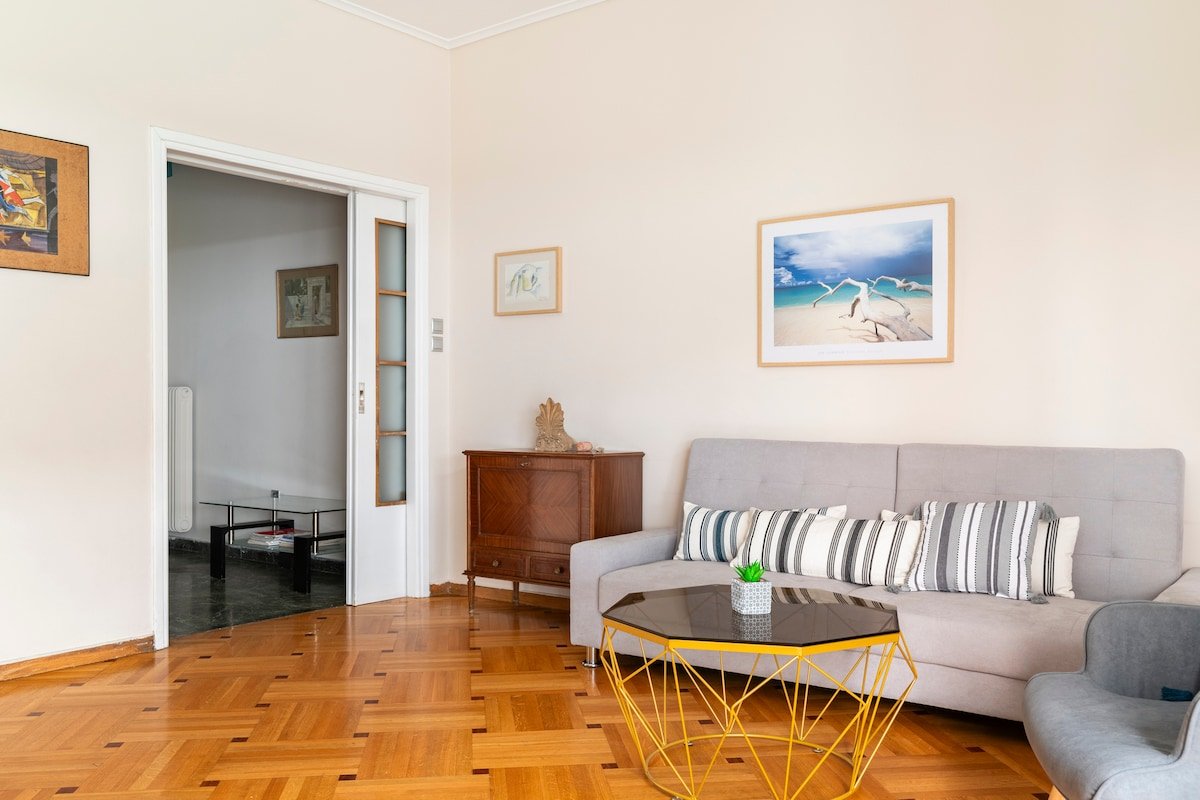 Amazing Huge Bright full 3BDR apt in Acropolis ! gallery image 3