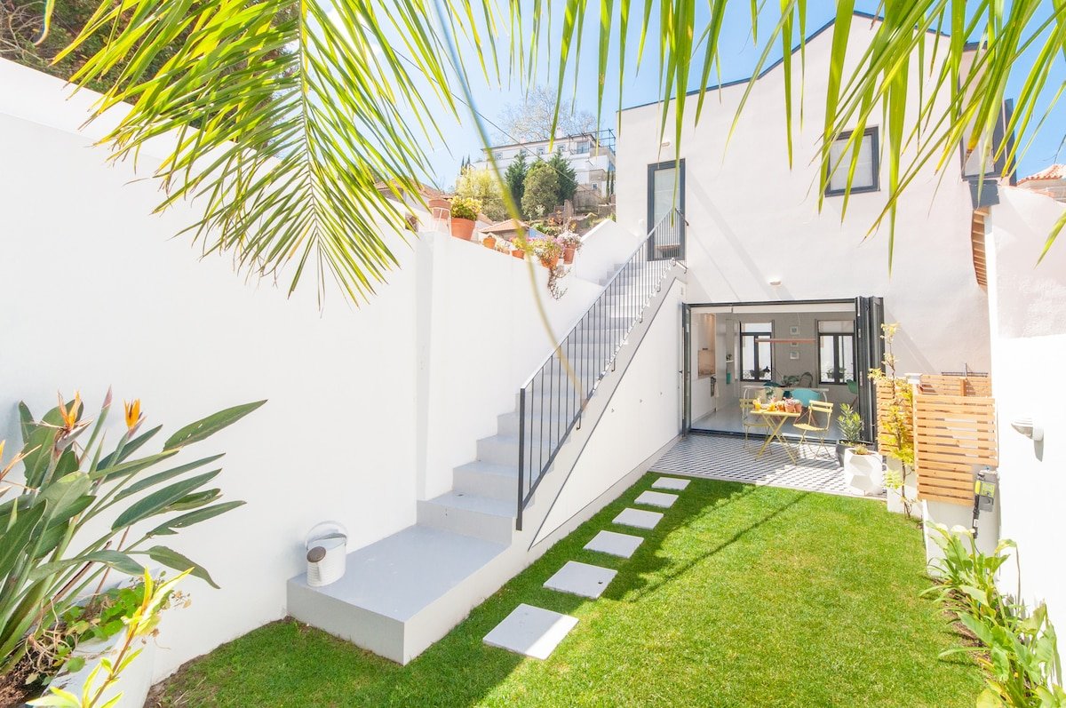 Amazing View & Patio ‒ Redesigned Historical House gallery image 2