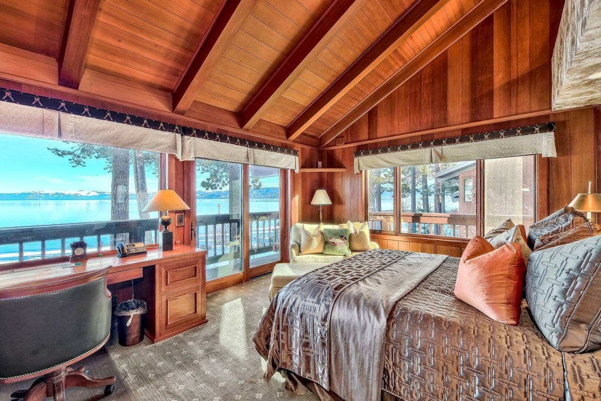 Elegant Waterfront in South Lake Tahoe luxe01 gallery image 3