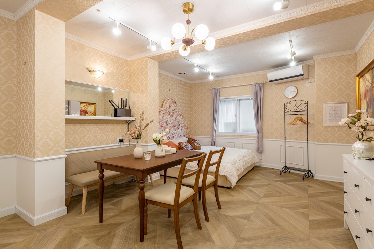 ラグジュアリーな内装/キングベッド /116㎡/新宿、渋谷へのアクセス良し/風呂トイレ3つ! gallery image 2