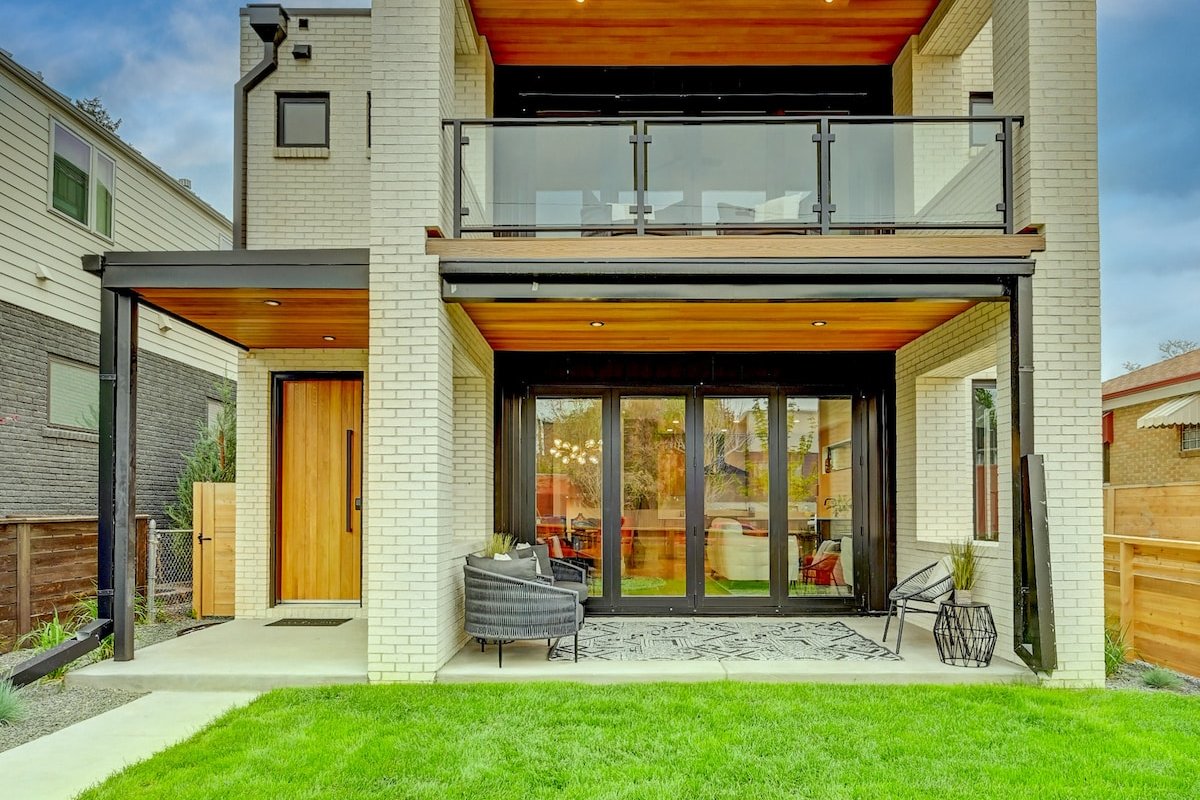 Luxury Home in the Heart of LoHi gallery image 2