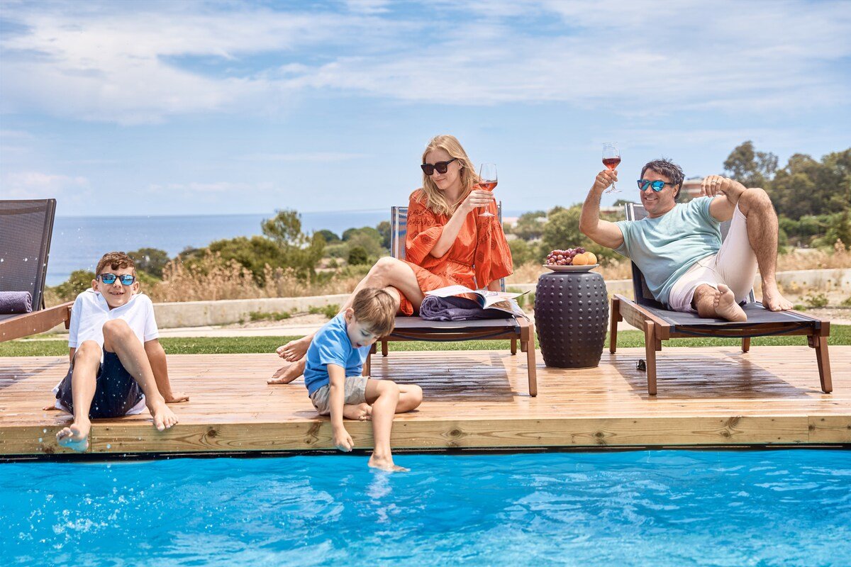 Anar Entire Private Villa Accommodate 22 guests gallery image 3