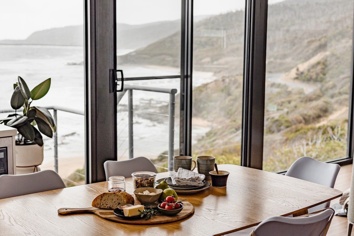 The Nook – relaxing home breathtaking ocean views gallery image 3