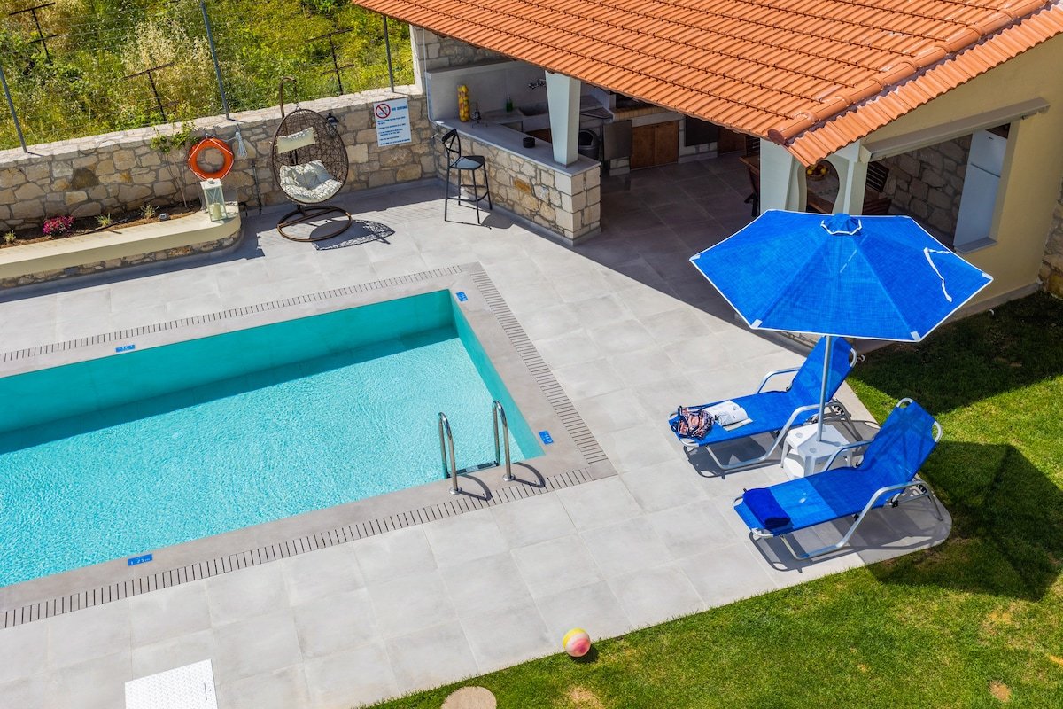 Villa Pan-Areth – With Private Pool gallery image 4