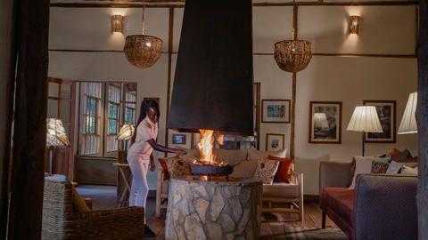 Bwindi Lodge - Lounge