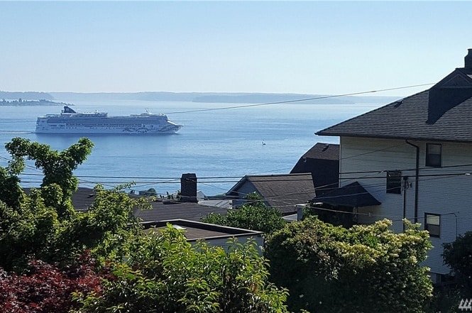 Modern Luxury Water View: 7 min to Cruise/Downtown gallery image 5