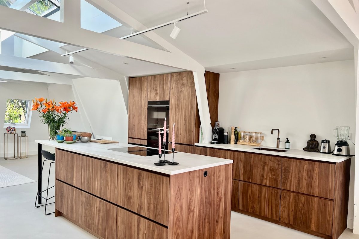 Luxury Design Loft, unique stay next to Vondelpark gallery image 4