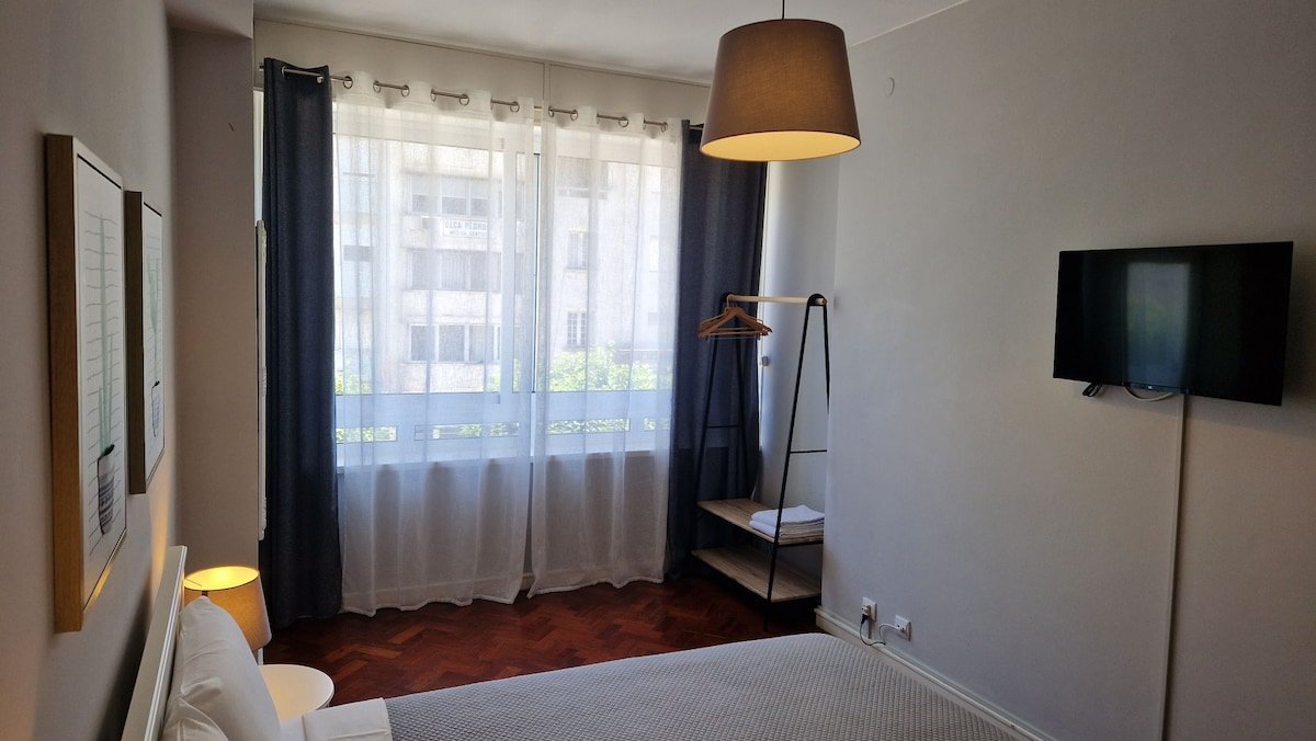 Lolla’s City Apartment gallery image 2