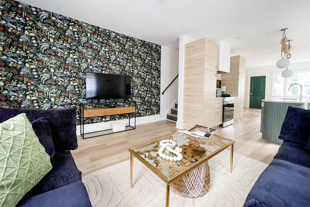 Luxurious 3 Br 2.5 Ba Prime Park Ave. Location gallery image 4