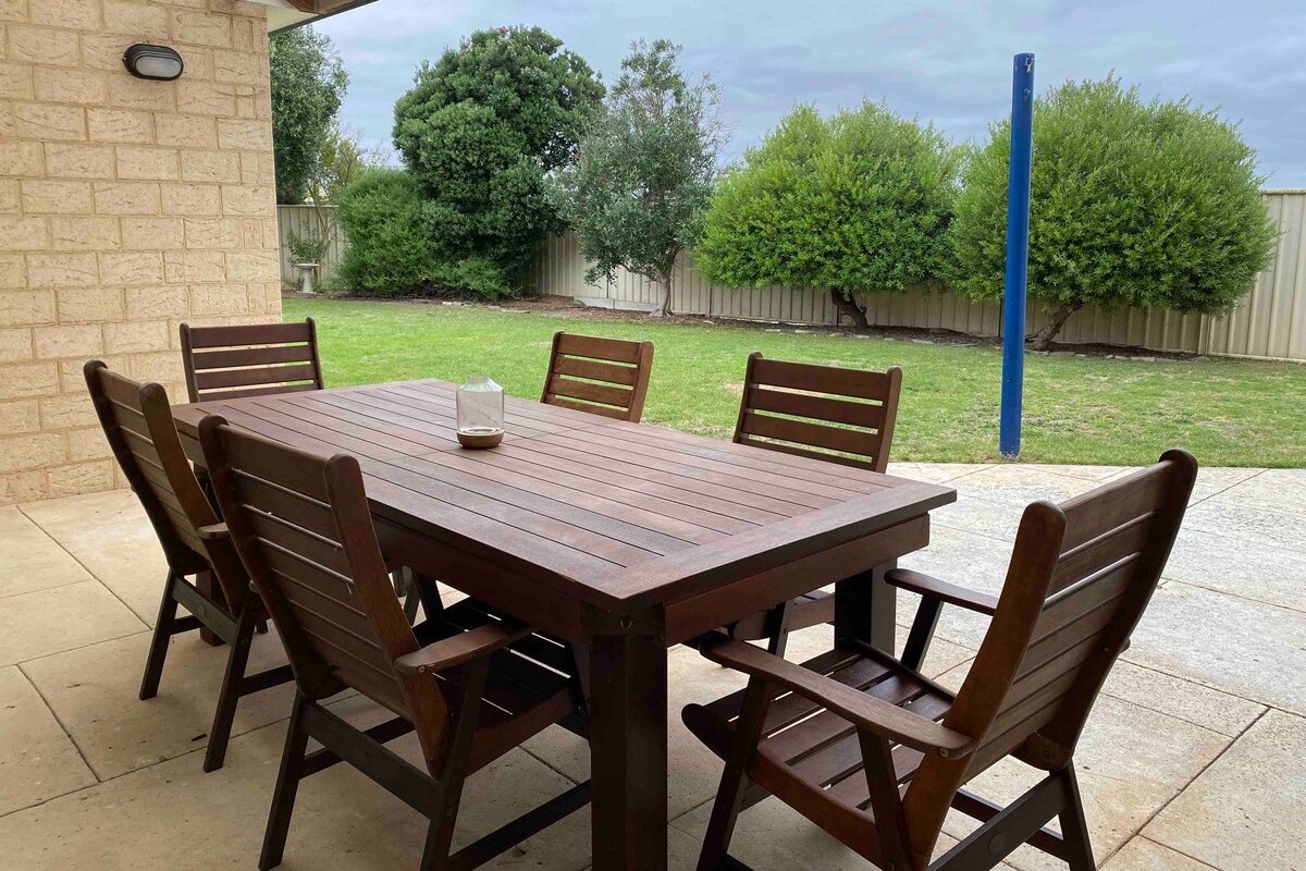 West Beach Getaway – Family & Pet Friendly gallery image 5