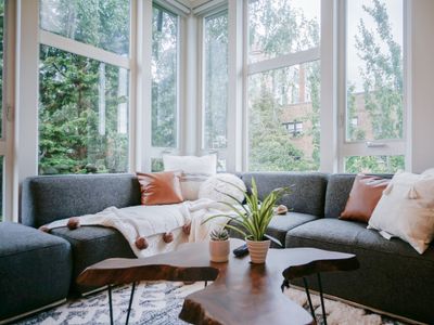 3BR Urban Escape w/ Kitchen + Rooftop Deck