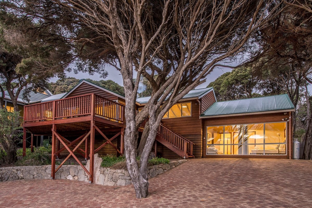 Yallingup Seascapes gallery image 5