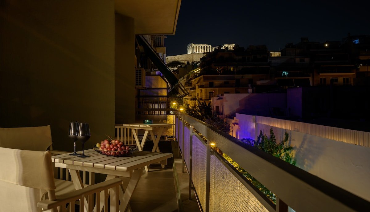 Acropolis Grand Apartment gallery image 3