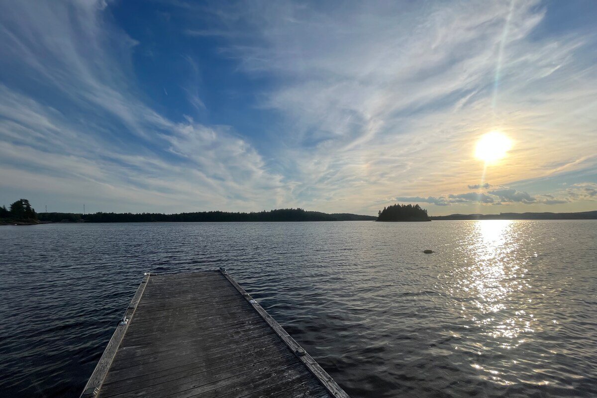 The Lake House gallery image 3