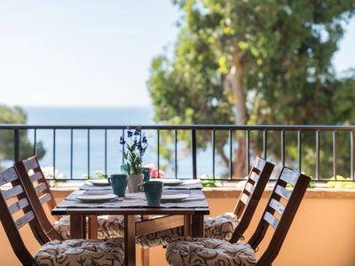 SeaHomes Vacations – Cala Banys Seafront Apt +PKG