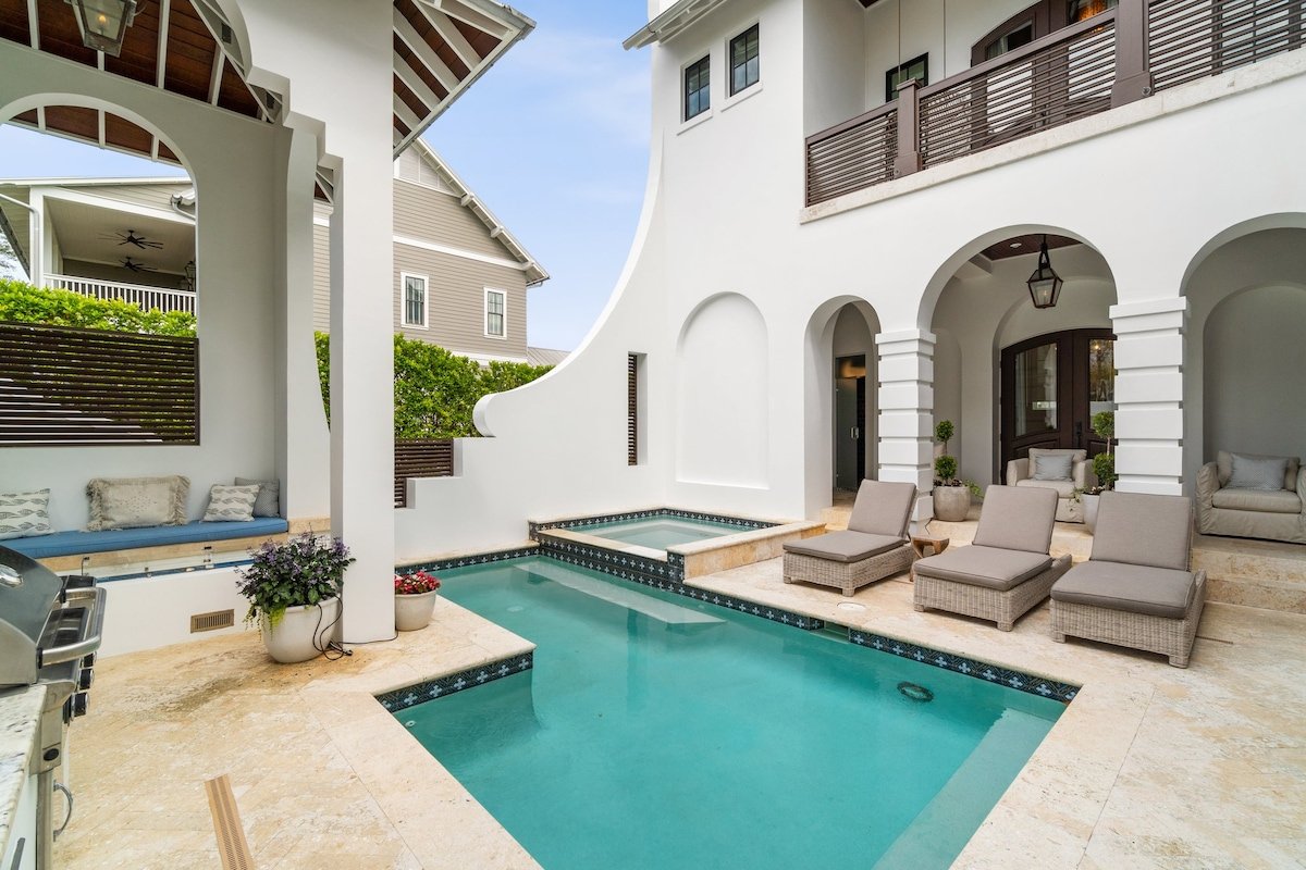 Dreamy retreat—private pool, LSV, & home theater