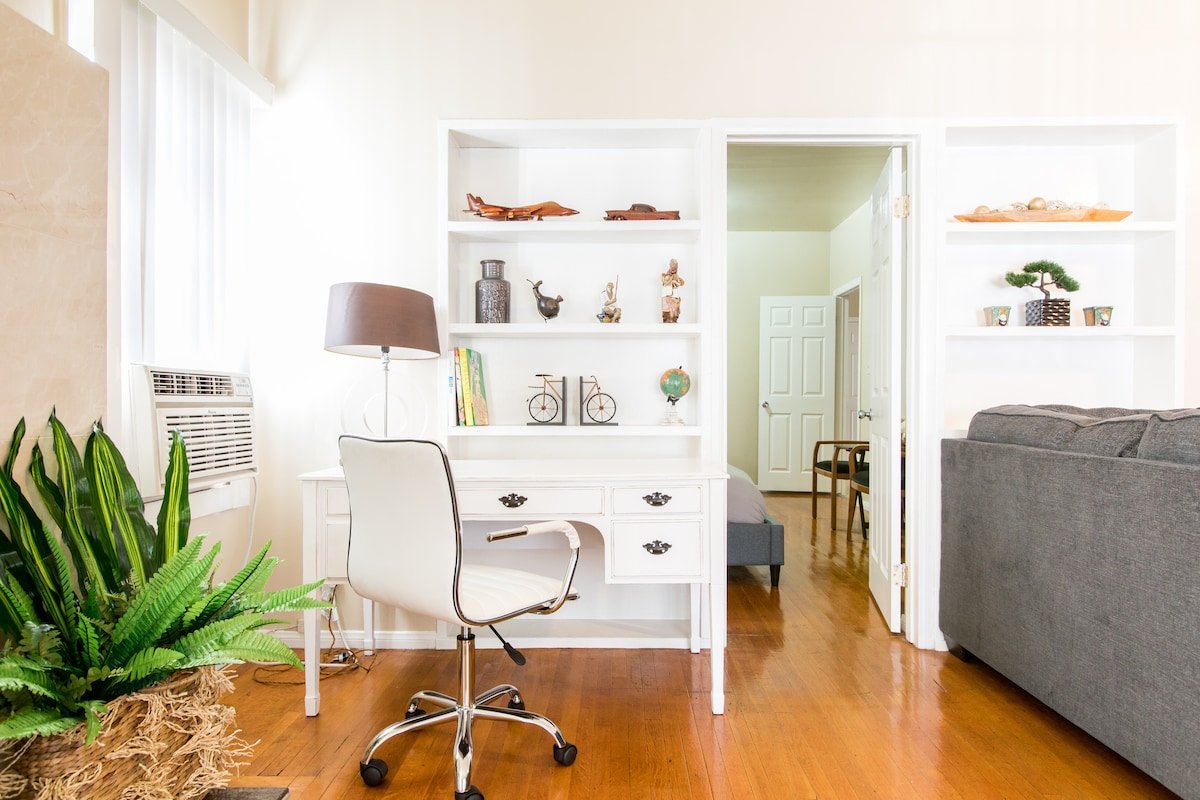 Comfortable Two Story House for Group Stay gallery image 5