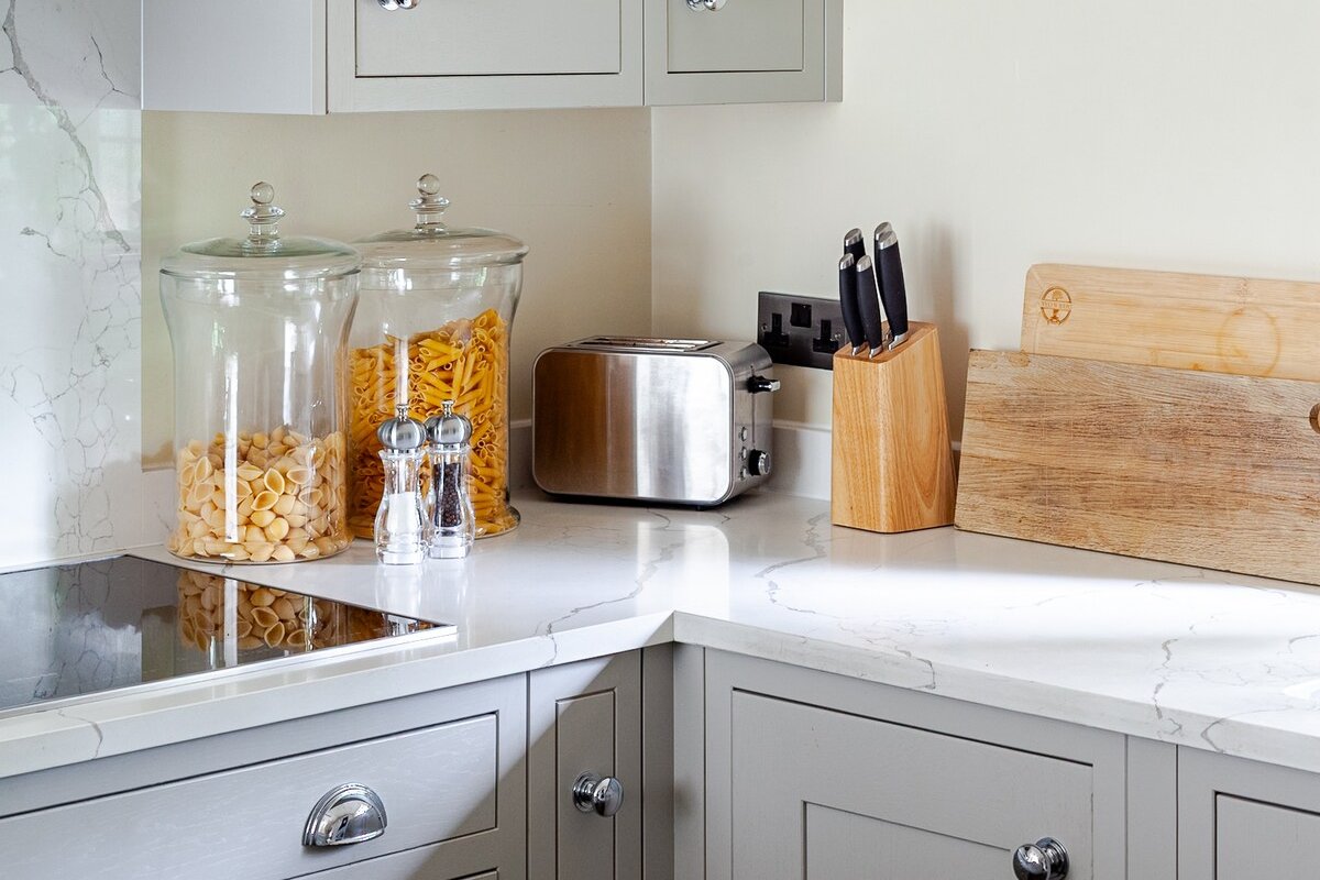 Sundial Cottage – wonderful 19th century home gallery image 5