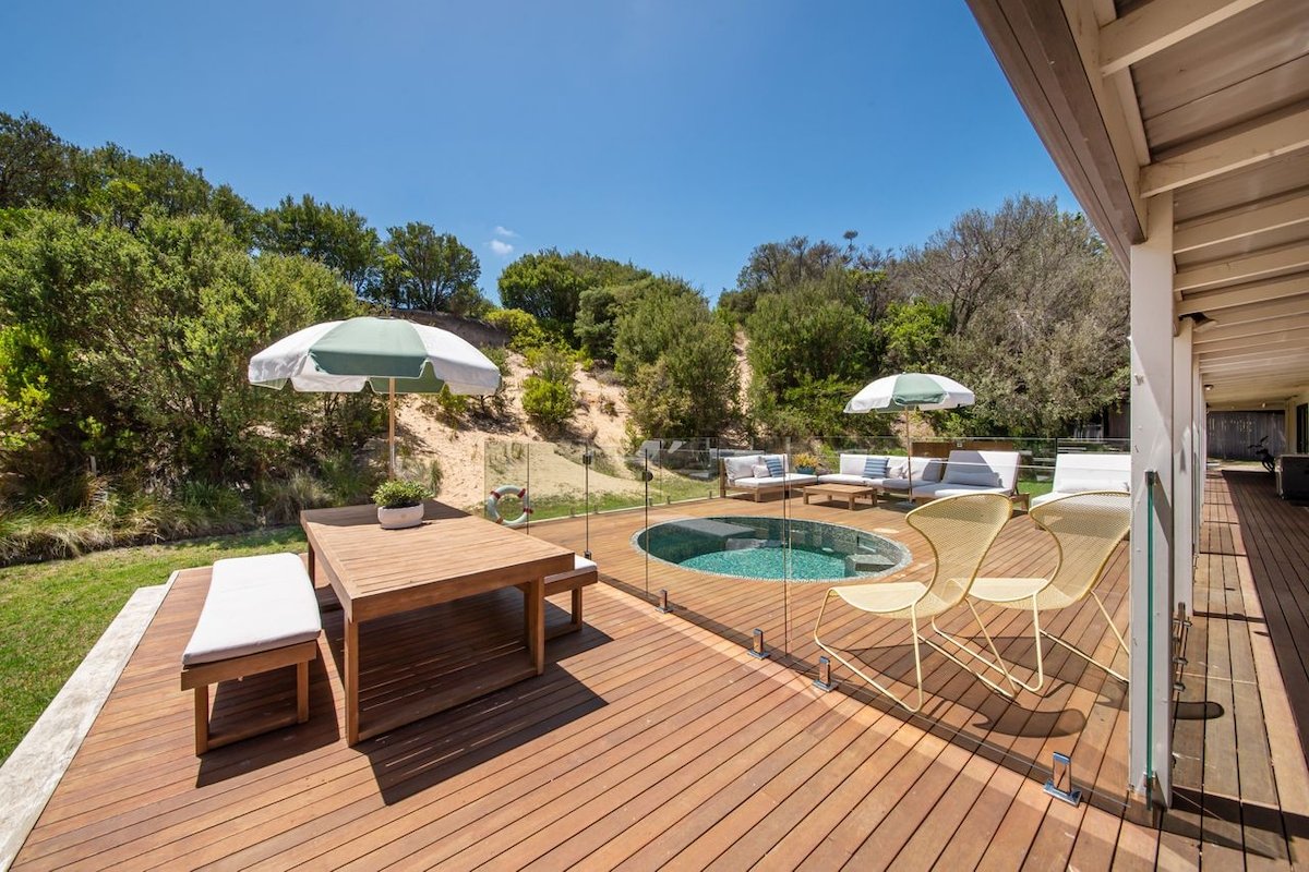 Highbury Peaceful Retreat gas heated plunge pool gallery image 2