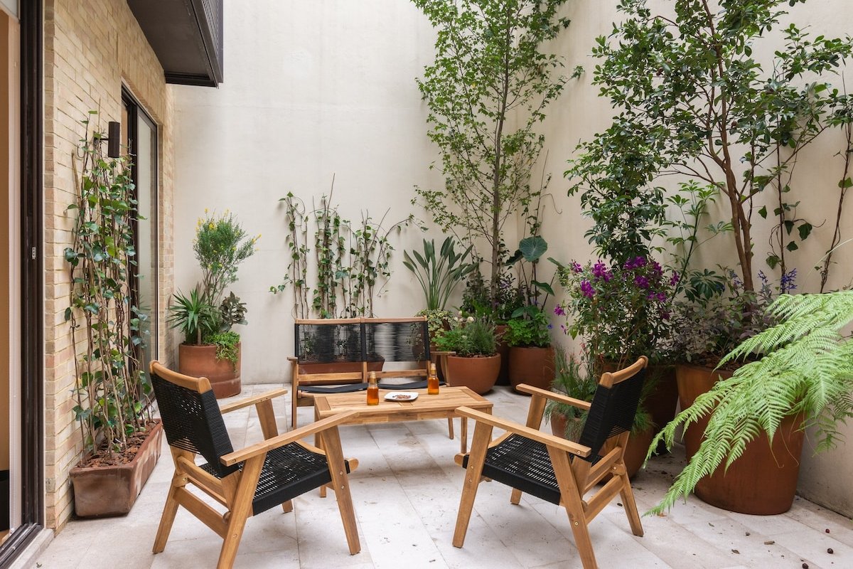 Garden House with A/C | Roma | Patio gallery image 4