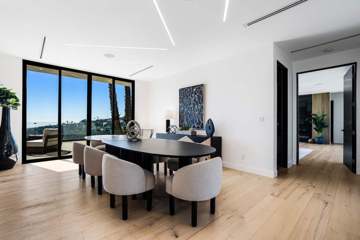 Breathtaking Views Mansion gallery image 5