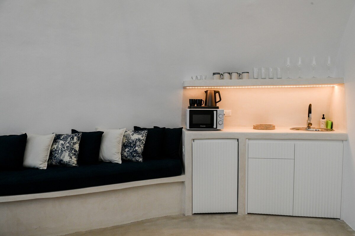 Superior suite with sea view gallery image 5