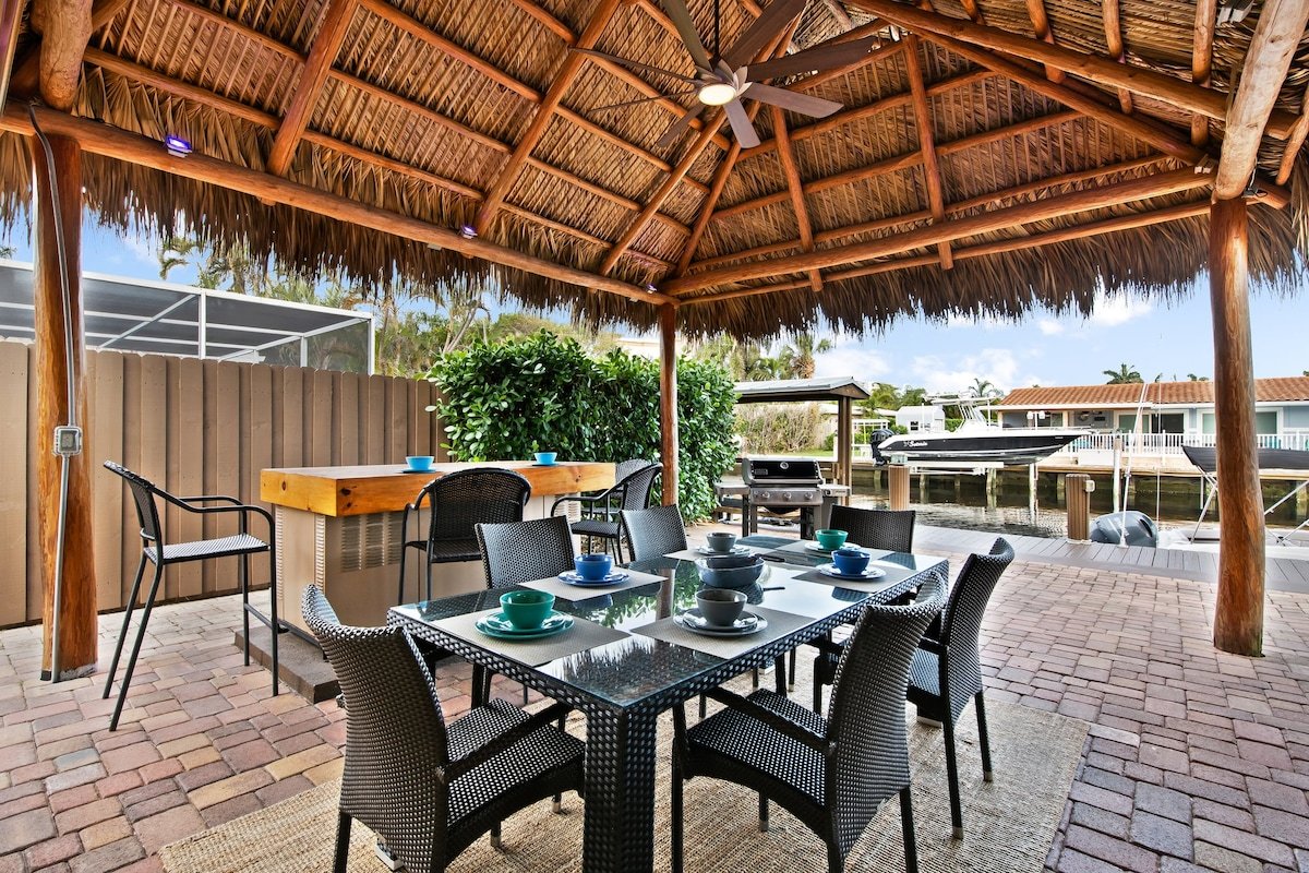 Waterfront•Near Beach•Boat & Fishing Dock•Kayaks! gallery image 4