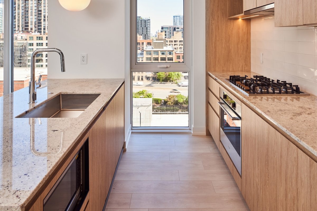 Level River North-Luxury Corner Two Bedroom Suite gallery image 3