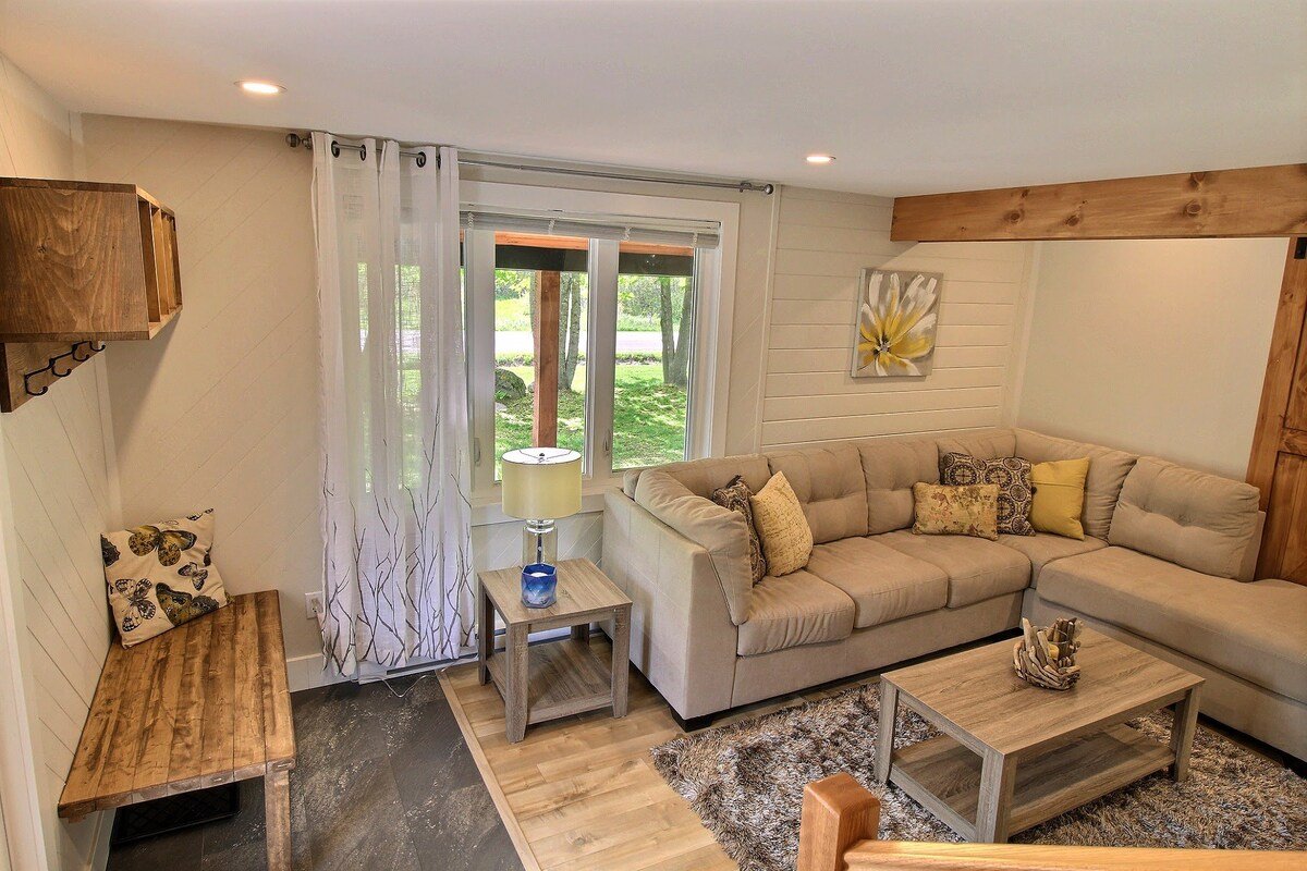 Black Barn Family Beach House gallery image 5