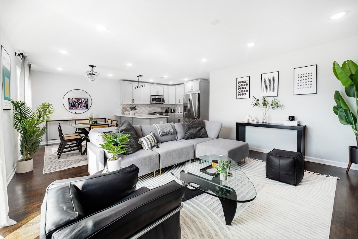 Private Parking Spot | Patio | 20 Min to NYC! gallery image 3