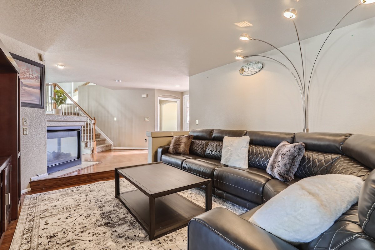 Infinity Hosting by Peruth gallery image 3