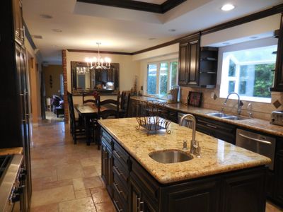 Albers Estate-Lavish SaltWater Pool