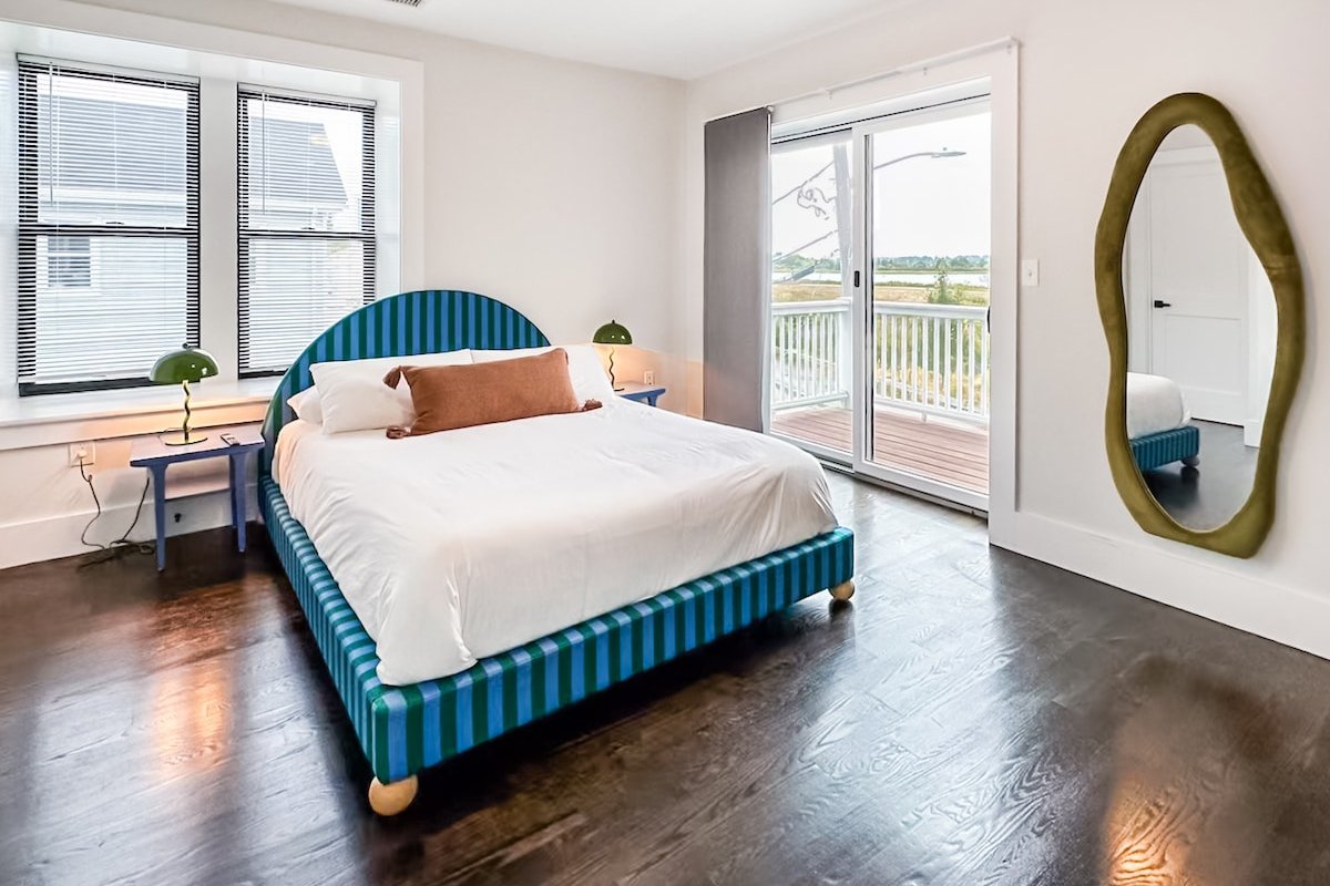 (DR54) Roof Deck 6Bedrooms,W/D, Parking, Baby Crib gallery image 3