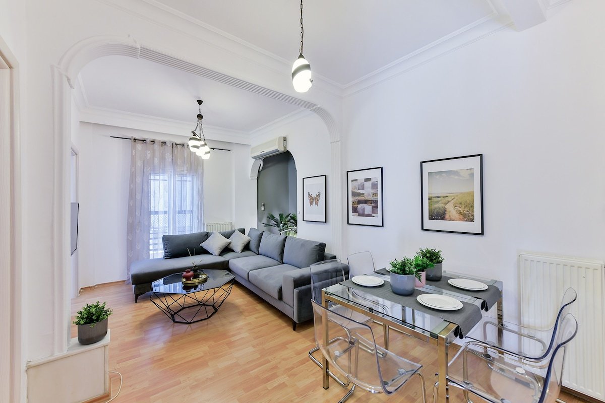 Porto Sea View Apartments- Mitropoleos gallery image 5