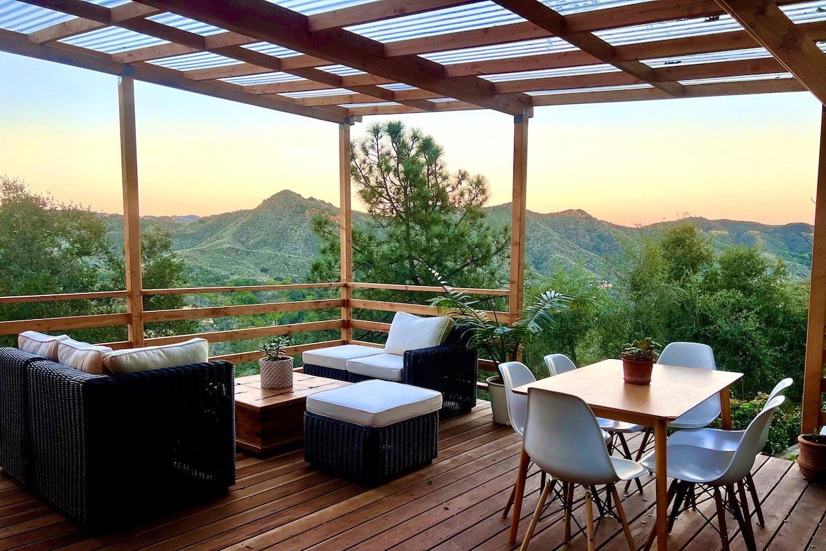 The Willow – Cabin & Retreat – Amazing Views gallery image 2