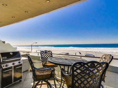 Luxury Two-Level Condo | Panoramic Ocean Views