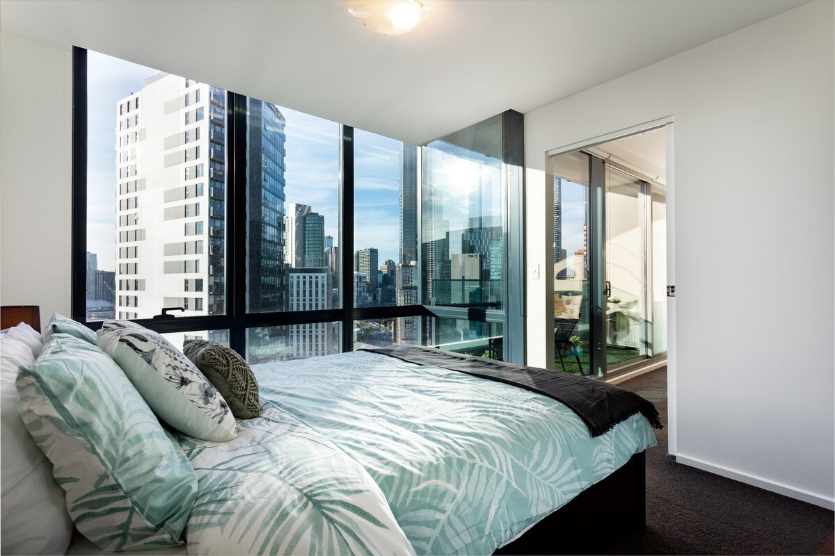 HUGE SAVE!FACE CROWN CASINO!CLOSE EVERYTHING!FREE gallery image 5