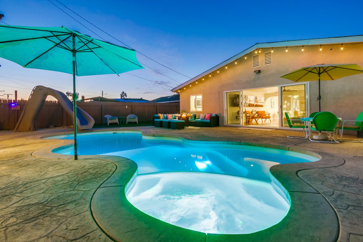 Villa Caribeña -4BR Luxury w/ Heated Pool & Games