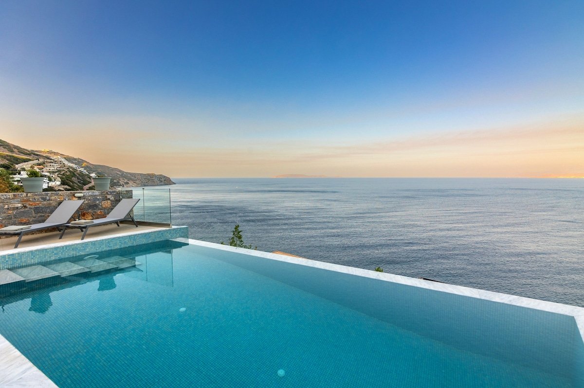 Stunning sea views, Access to a cove – Euphoria gallery image 2