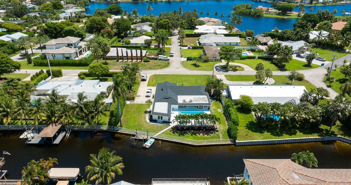 LUXE Lake Oasis I Dock, Pool & Designer Interiors gallery image 2