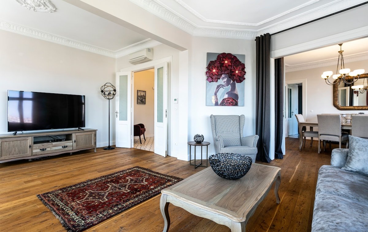 Stunning Bosphorus View & Historical Apartment gallery image 4