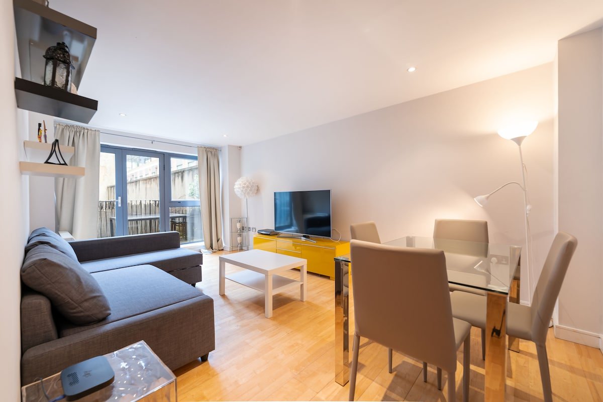 Prince William Gem gallery image 2